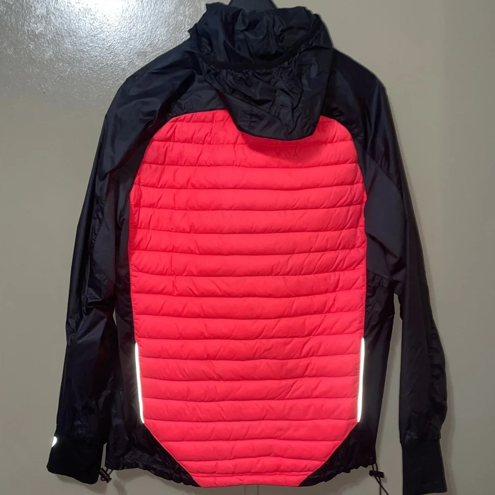 Pink/redish jacket - Picture 2 of 3